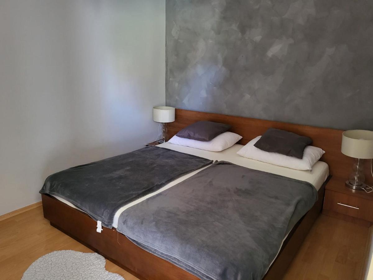 Apartments Grgic Njivice Eksteriør billede